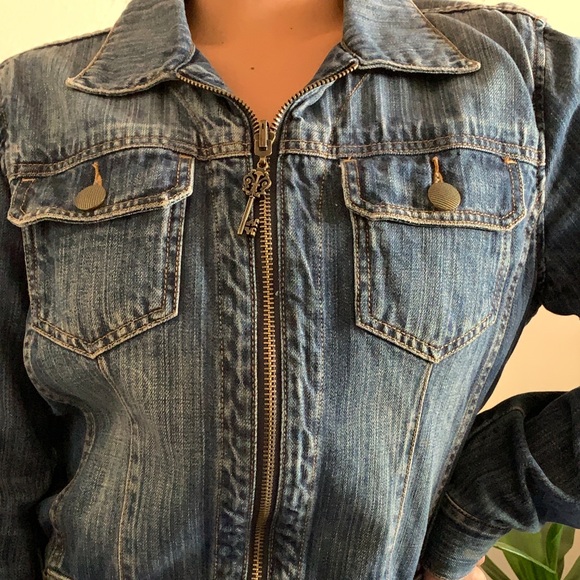 Jean jacket - Picture 3 of 6